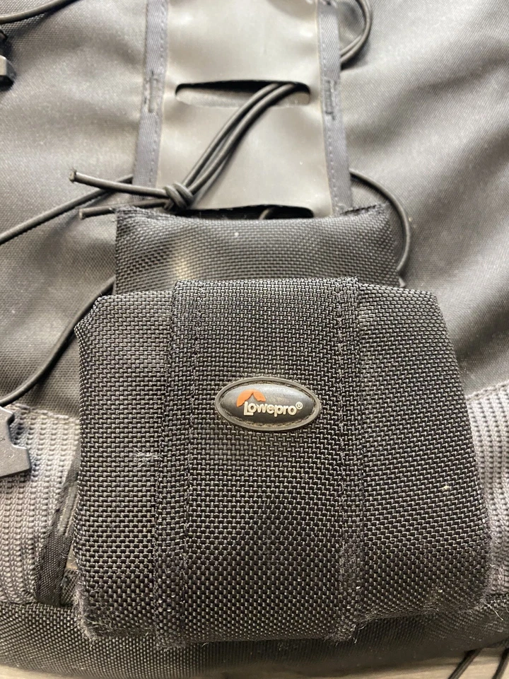 Lowepro Photo Trekker AW II Black Large Camera & Trekker Accessory Pouches - Image 3 of 4