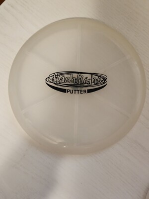 Nite Ize Flashflight LED Color Change Disc Golf  Frisbee  Putter
