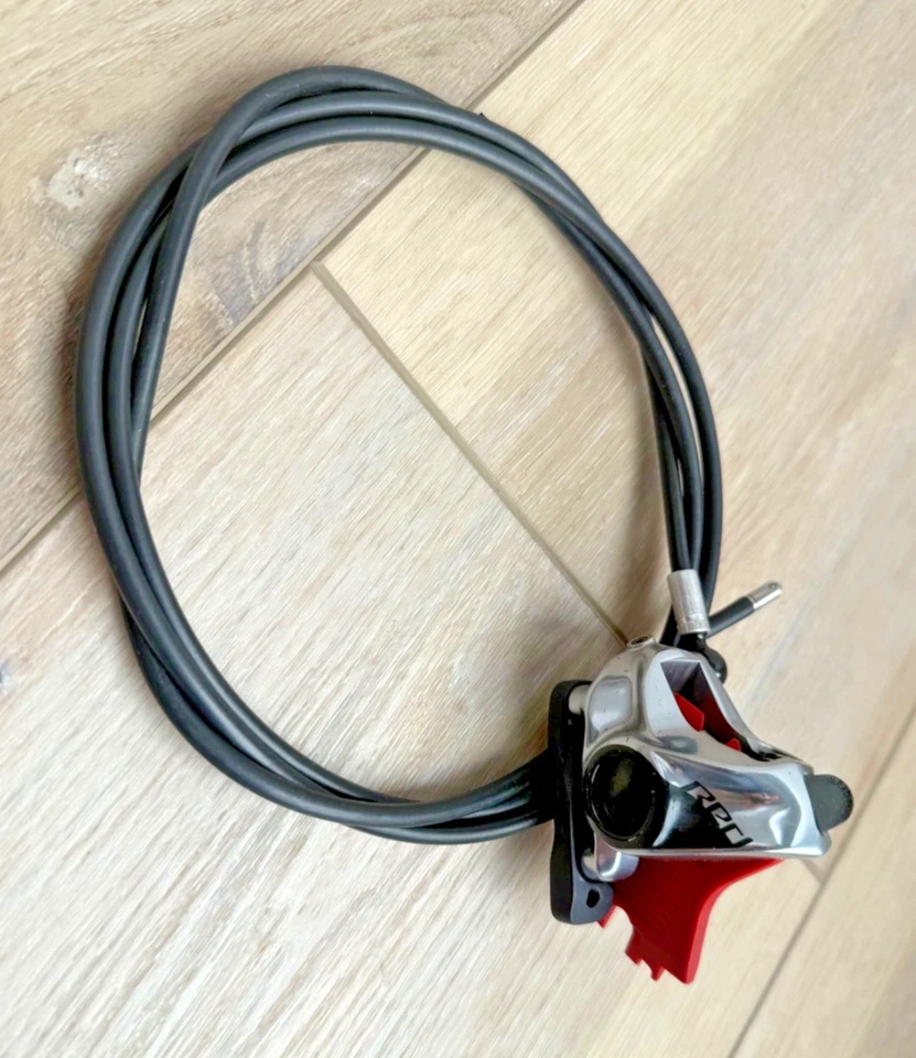 Palanca de cambio/freno trasera derecha SRAM Red AXS con pinza de disco de montaje plano + manguera Foto 3 de 4