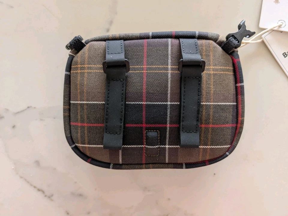 Brompton x Barbour  Handlebar Saddle Bag Zip Pouch - Image 3 of 4