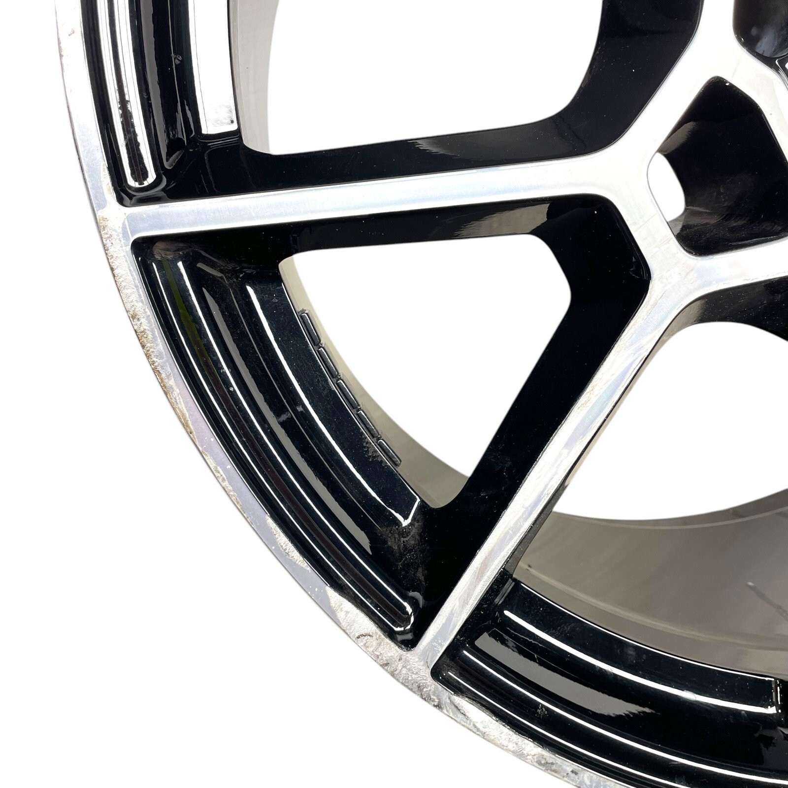 Aston Martin DBX Straight-Six 2021-2024 Rear Wheels Set