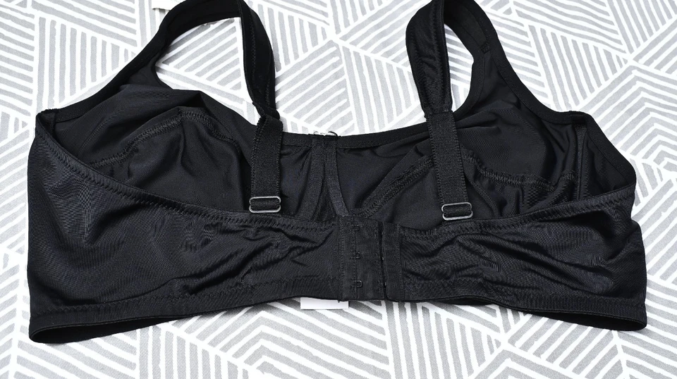 Sujetador Tatiana Negro Talla 44F Nuevo con Etiquetas Vintage 85% Nylon y 15% Lycra/Spandex Foto 3 de 4