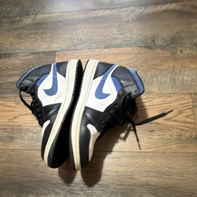 AIR JORDAN 1 MID
\