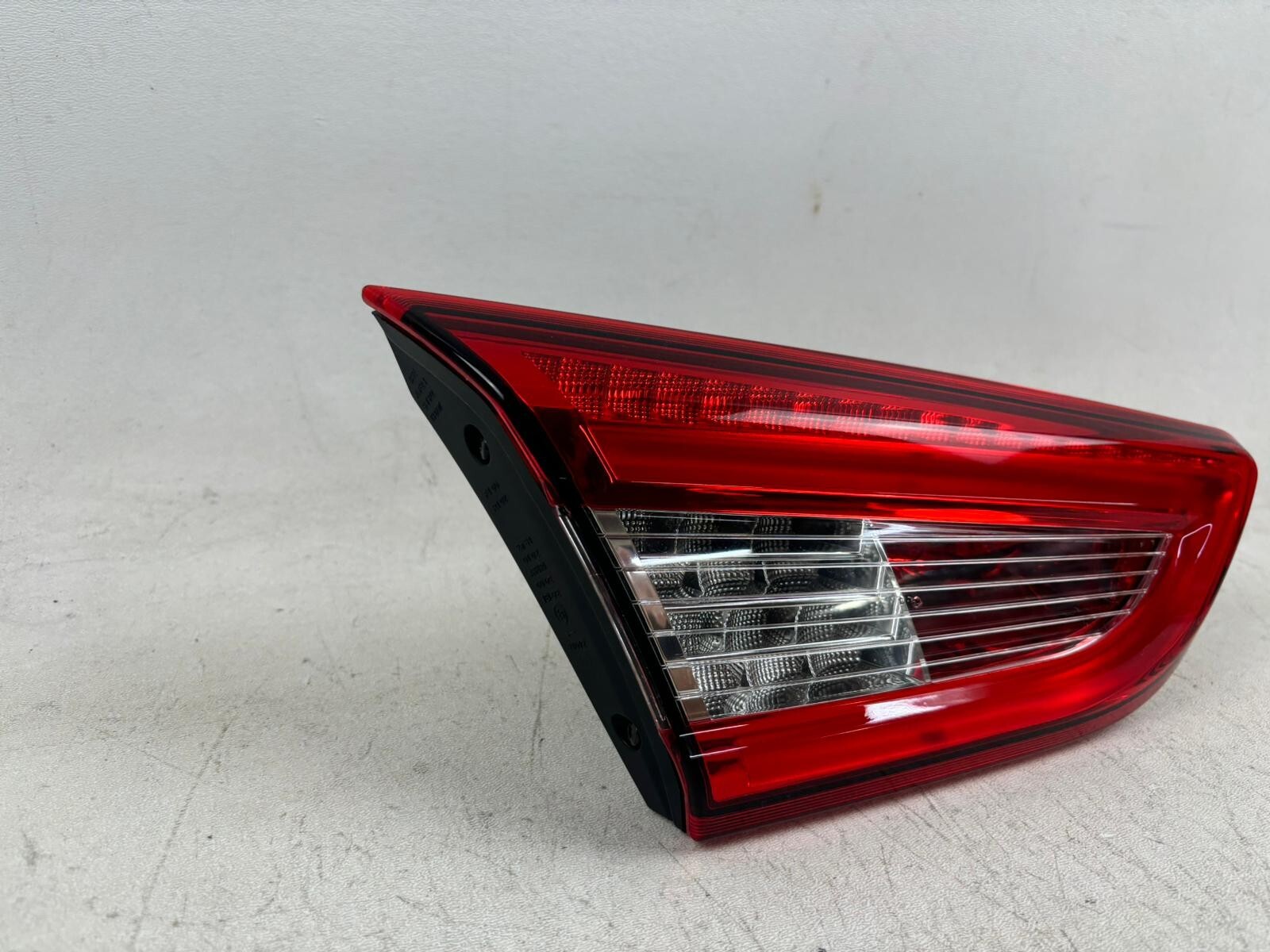 2014 2021 MASERATI GHIBLI LEFT DRIVER SIDE INNER TAILLIGHT ASSEMBLY 06701091510