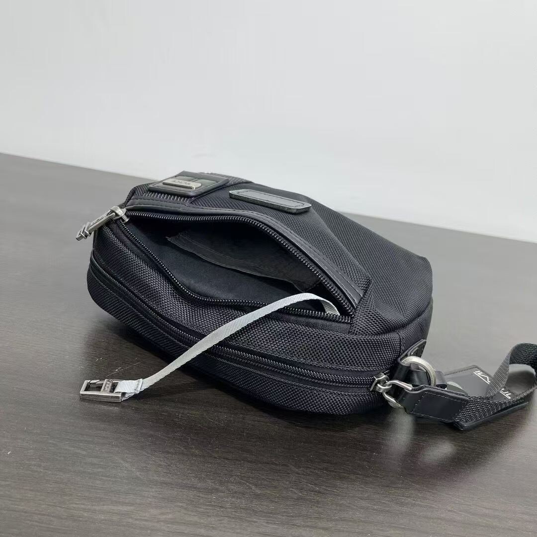 TUMI ALPHA BRAVO COMPASS CROSSBODY Shoulder bag Black Outlet