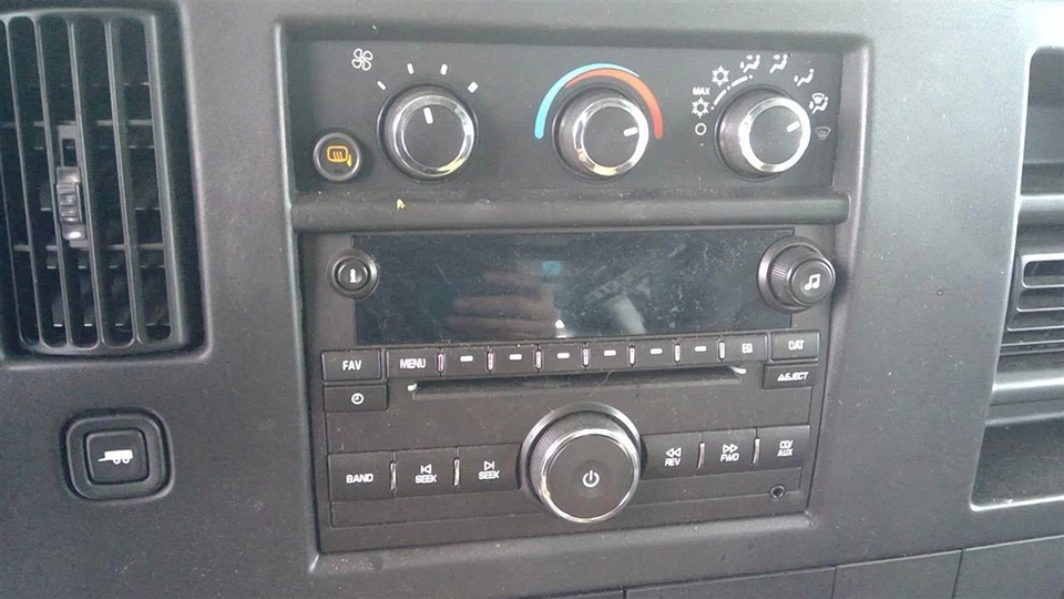 Used Rack and Pinion Assembly fits: 2014 Chevrolet Express 3500 van Power Steeri - Image 4 of 4