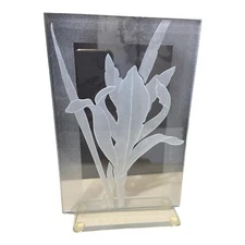 VINTAGE ARTIST SIGNED ETCHED IRIS GLASS SCULPTURE PANEL