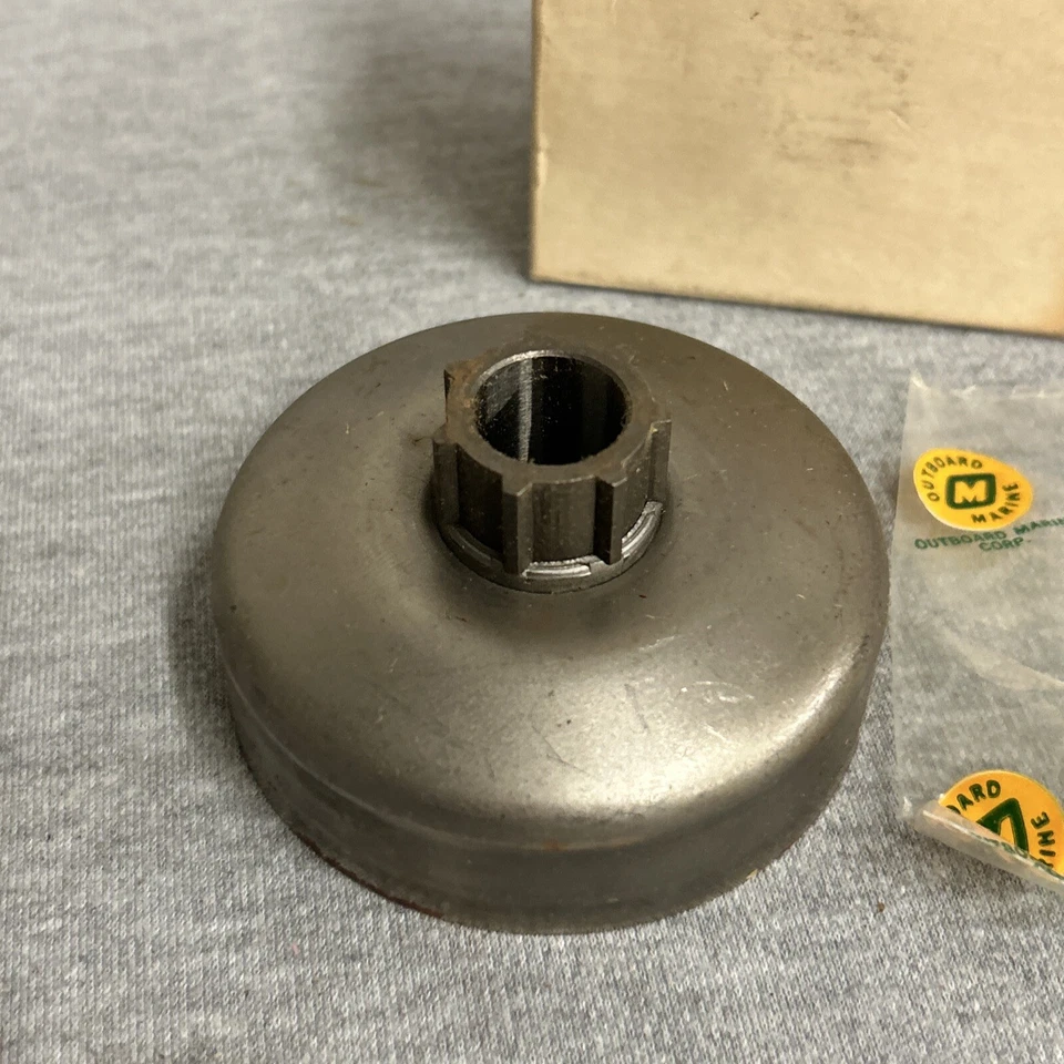 NOS Pioneer Chainsaw Chain Sprocket 473757 W/ Needle Bearing - Image 2 of 4