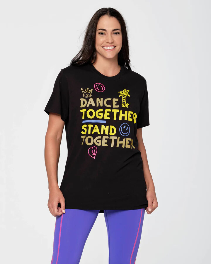 新作♪ズンバ 男女兼用 Zumba XO Dance Floor Tee - Multi Zumba Dance Together Unisex Tee - Bold Black ~ XS/S, M/L, XL
