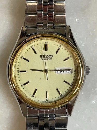 Vintage Seiko Quartz Day/Date