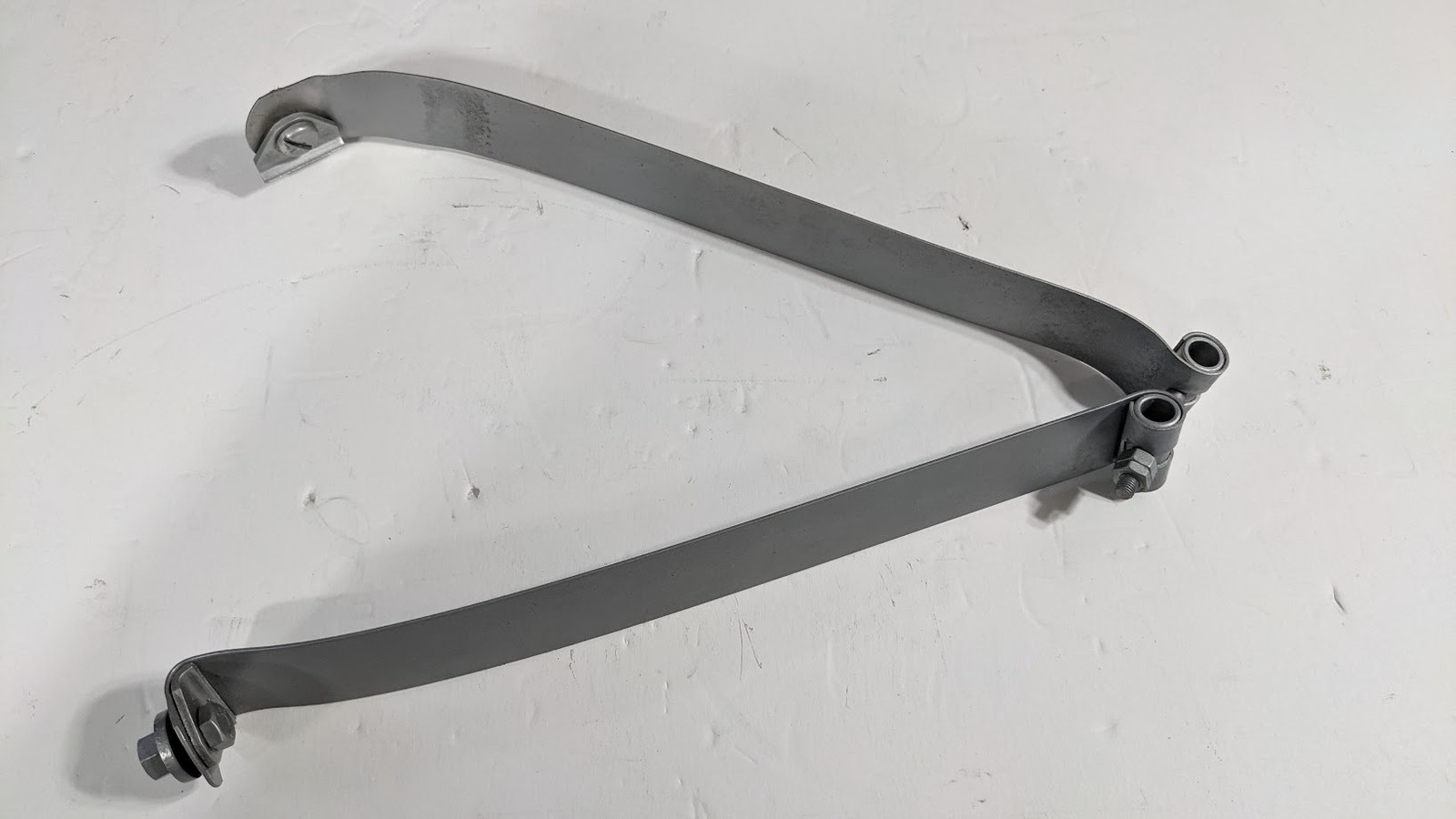 ROLLS ROYCE SILVER SHADOW FUEL TANK RETAINING STRAP UR19864 AND UR19865