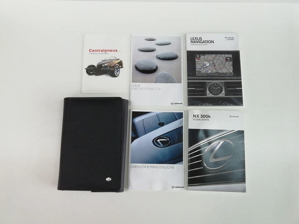 LIBRETTO USO E MANUTENZIONE PER LEXUS NX Serie (14>) - Immagine 2 di 4