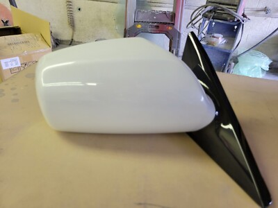 NEW PEARL ARCTIC WHITE Passenger RH Mirror fits 04-06 Toyota