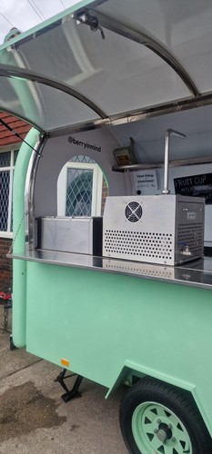 CHOCOLATE TAP - CHOCOLATE MACHINE - CHOCOLATE WATERFALL - Picture 3 of 9