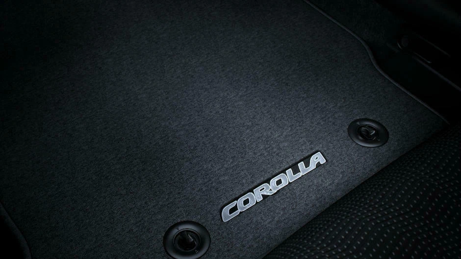 Genuine Toyota Manual Corolla Sedan Carpet Floor Mats Set 12/2013 - 08/2019 - image 4 of 4