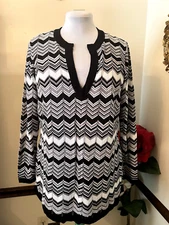 Charter Club Woman Black GRAY Silver Metallic Chevron Zigzag Knit Sweater SZ. 0X
