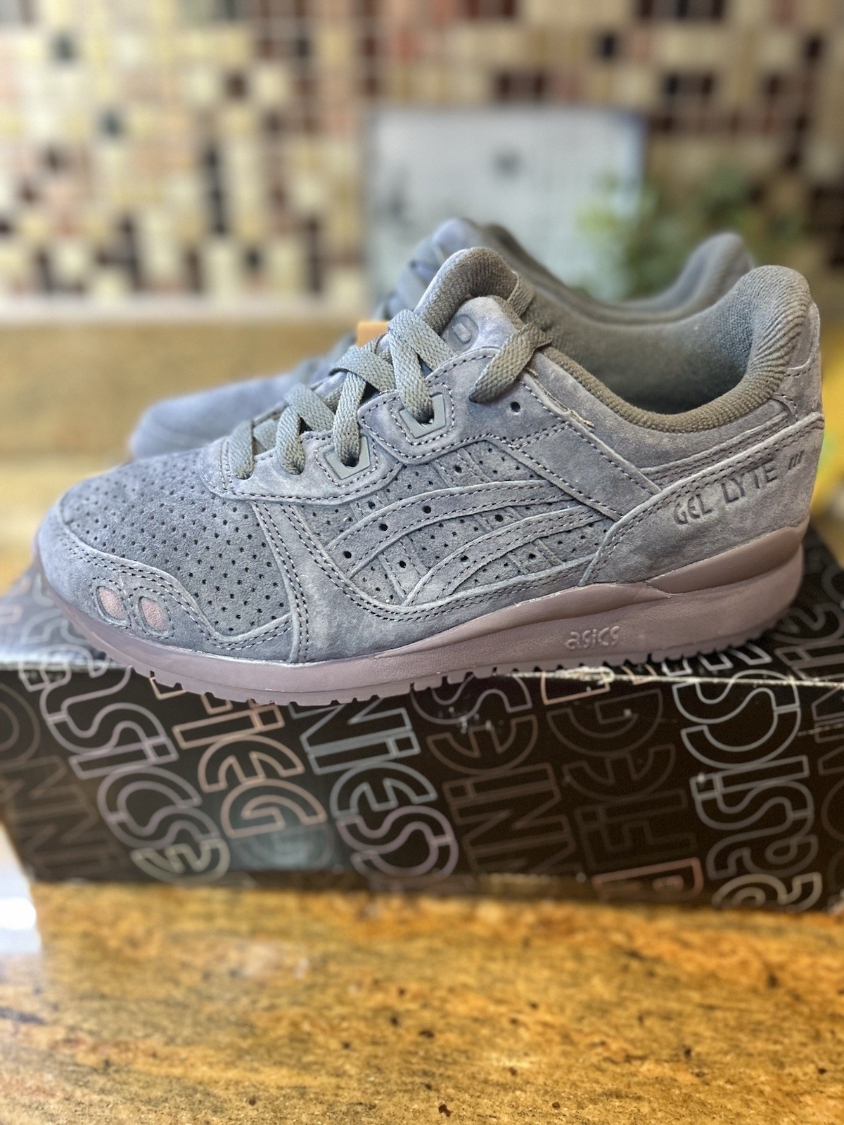 Men’s 4.5/Women’s 6 Ronnie Fieg x ASICS Gel Lyte 3 OG The Palette - Asteroid thumbnail 2
