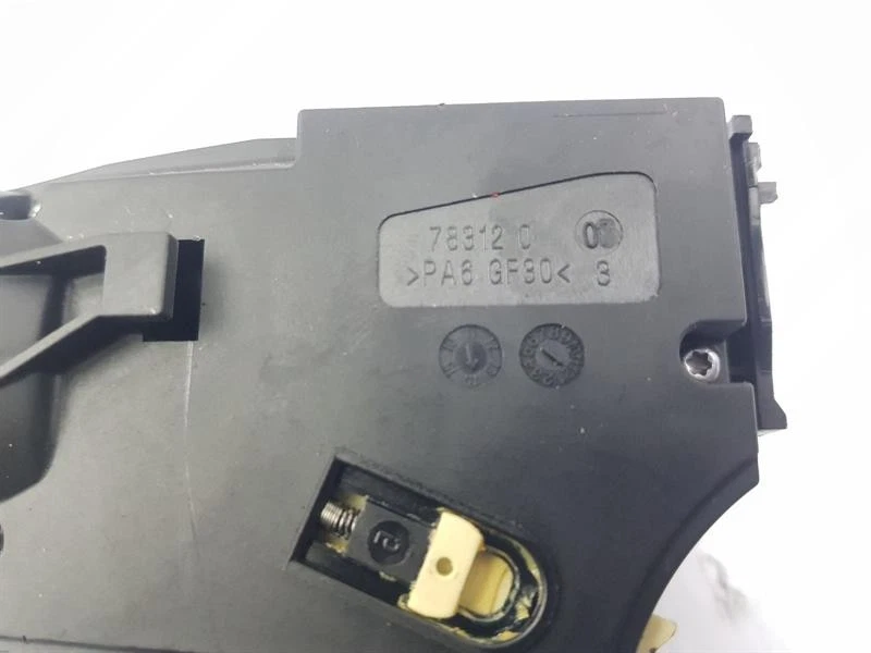 Ford Fiesta 2015 indicador tallo lado del pasajero derecho 8A6T13335AD Foto 4 de 4