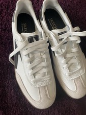 Image of Air Cooled Memory Foam Brand New Skechers Size 39 (6) No Box Never Worn White