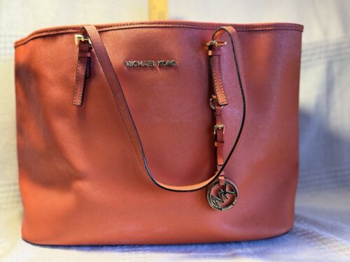 Michael Kors Gorgeous Jet Set Orange-Red Saffiano Leather Travel Tote * - Picture 3 of 8