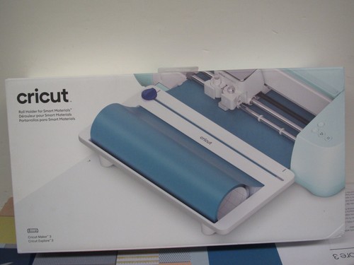 Cricut Explore 3 Die Cutting Machine & Roll Holder for Smart Materials - Picture 12 of 16
