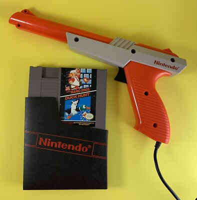 NINTENDO NES SUPER MARIO BROS DUCK HUNT VIDEO GAME ORANGE ZAPPER GUN LOT 
