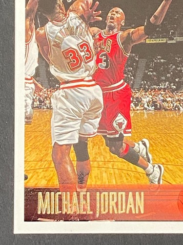 Michael Jordan 1996-97 Topps #139 - Picture 5 of 10