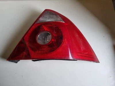 Ford Mondeo 2 / Feux arrière Droit / 1s7113404a - Photo 1/4