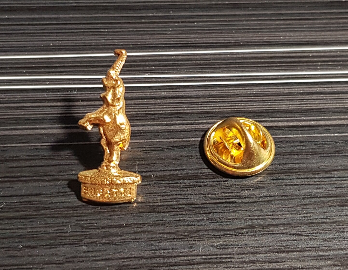 Picture 1 of 1