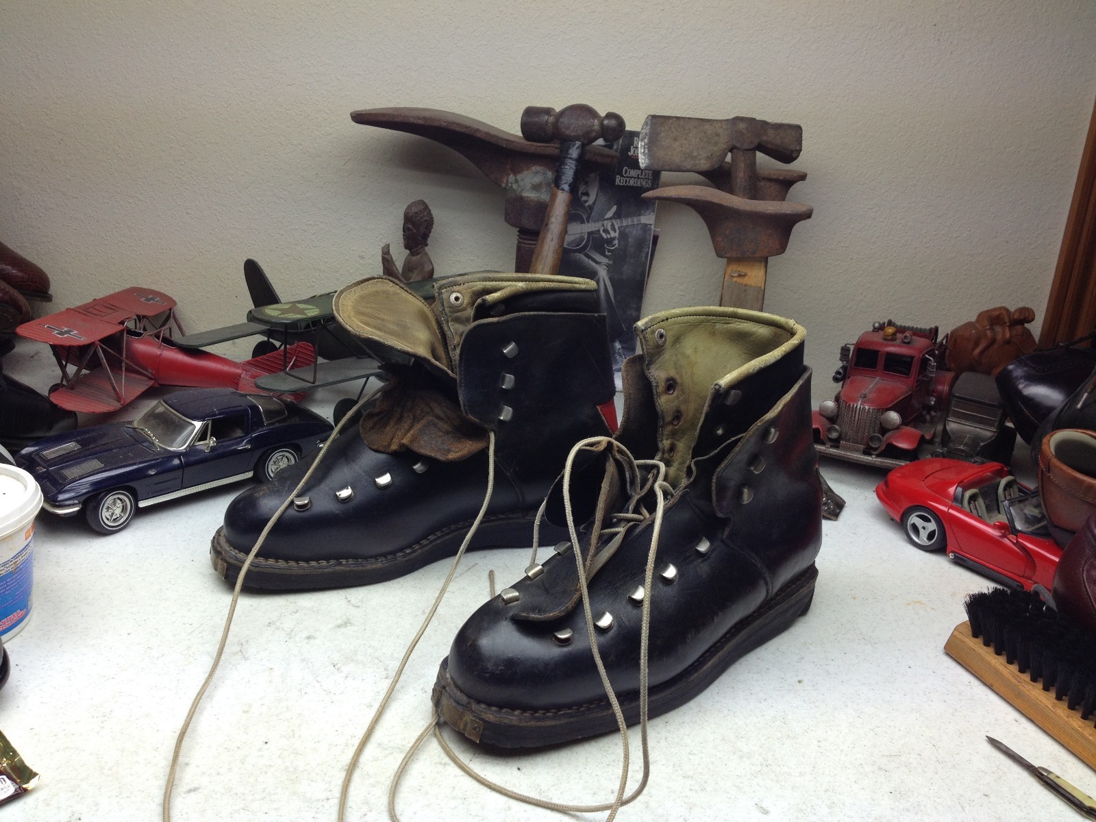 SALOMON STIVALI DA NEVE SCI VINTAGE MADE IN FRANCE ALLEGRE IN PELLE NERA STRINGATI MONTAIN 11D