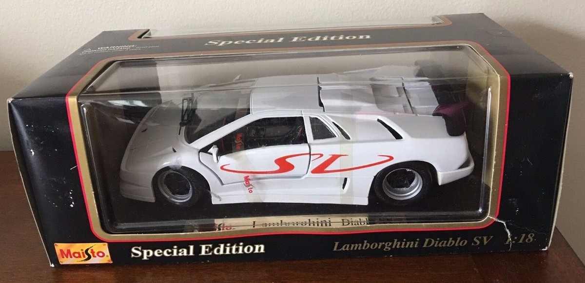 New 1996 Maisto 1/18 31844 Lamborghini Diablo SV White Special
