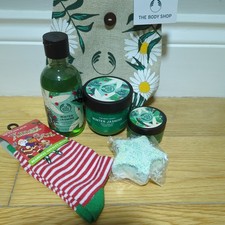 Image of Body Shop winter jasmine gift set bundle