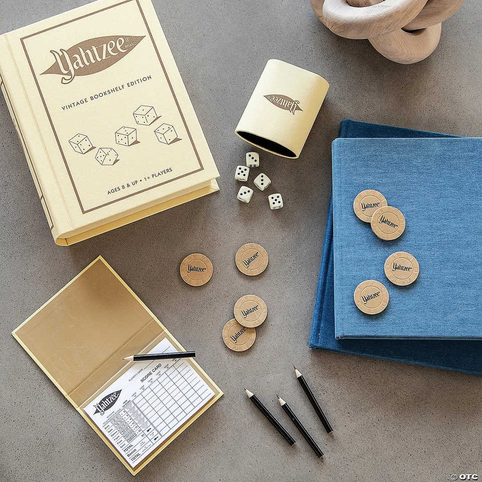 WS Game Company Yahtzee Vintage Bookshelf Edition - Freeship - Image 2 of 4