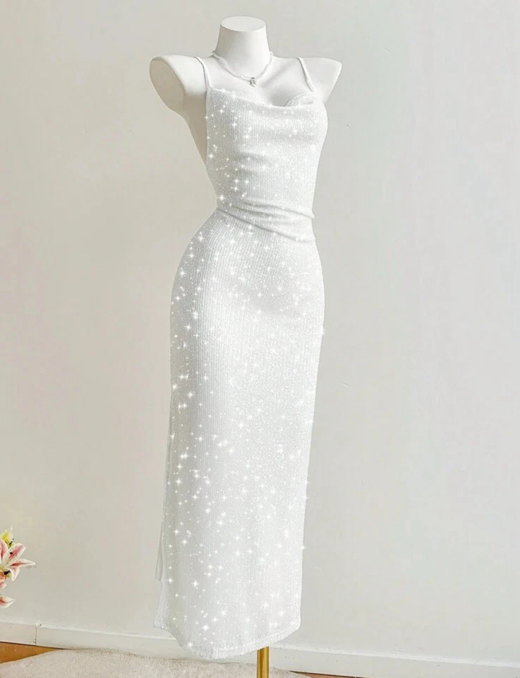 Vestido largo blanco con escote capucha y tirantes de espagueti #glamour de ASOS Foto 4 de 4