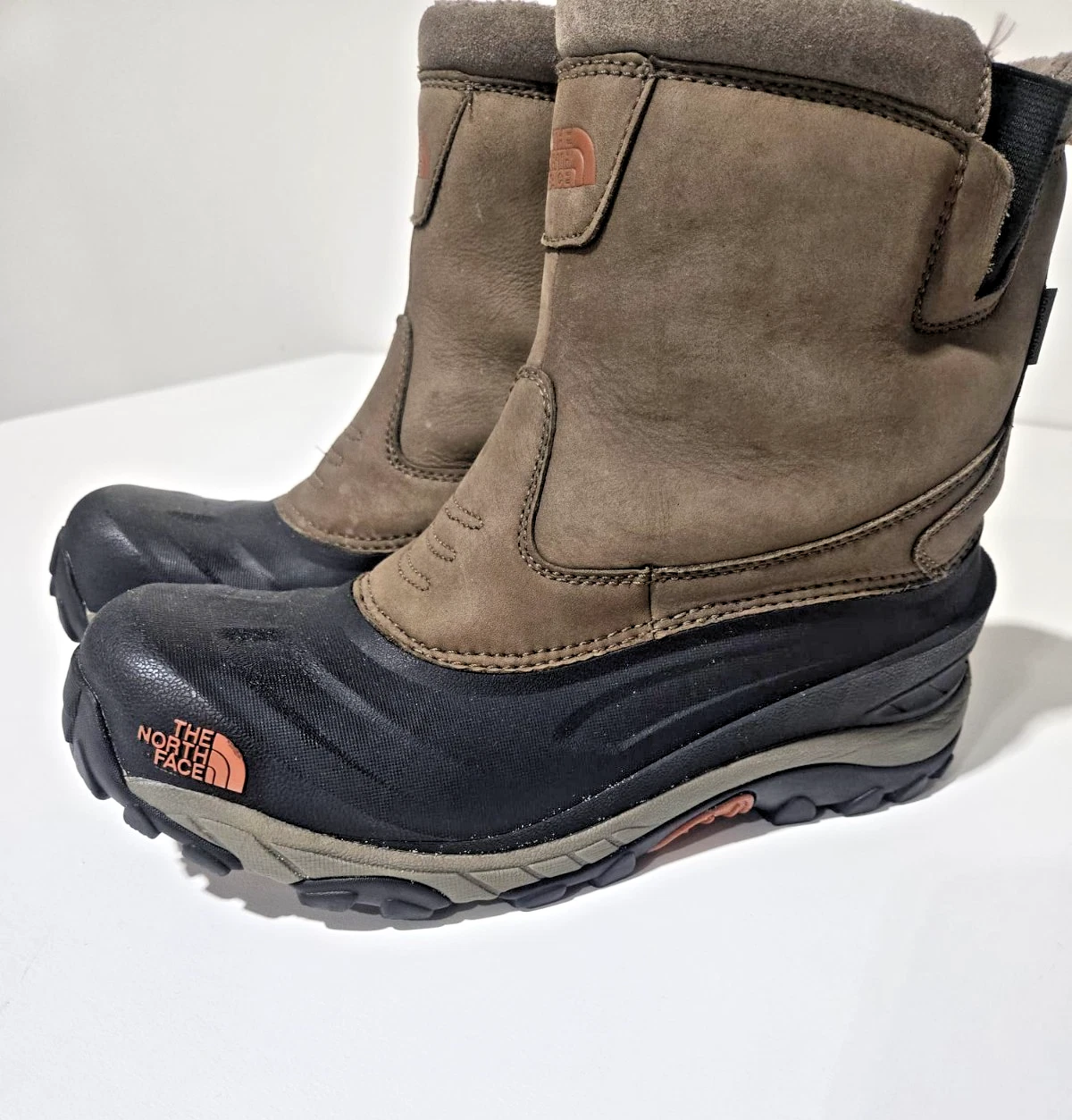 The North Face Men’s Chilkat Pull On Winter Boots Size 11