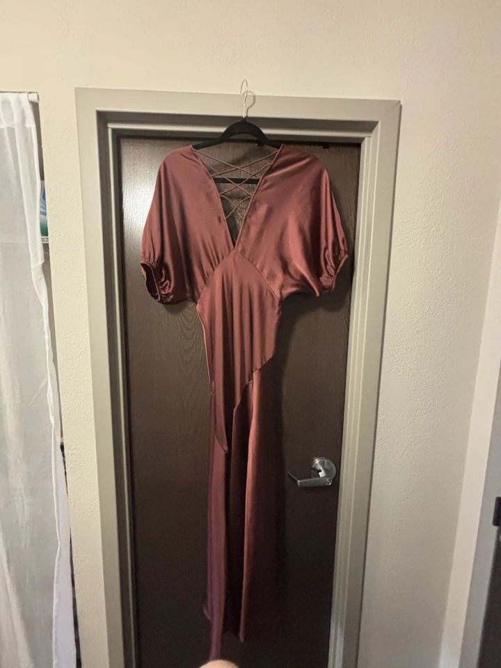 ASOS Women's Satin Maxi Dress Burgundy, Long Sleeve,V-Neck, Size 2 - Image 3 of 4