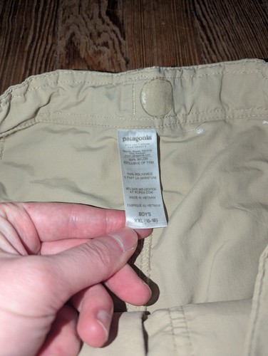 Patagonia Summit Shorts Boys Size 2XL XXL 16-18 Beige Hiking 10" Inseam Nylon - Picture 9 of 12