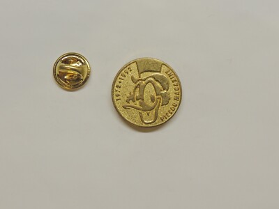 Disney Pin's - Dackel Magazin Sous Fetisch - Badge - Pin's