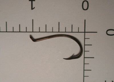 100 MUSTAD #1 LIVEBAIT BEAK HOOKS BRONZED Reversed 2X STRONG UP Eye NORWAY 9548A