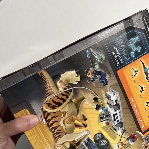 LEGO Jurassic World 75933 T. Rex Transport - BRAND NEW SEALED - Picture 4 of 7