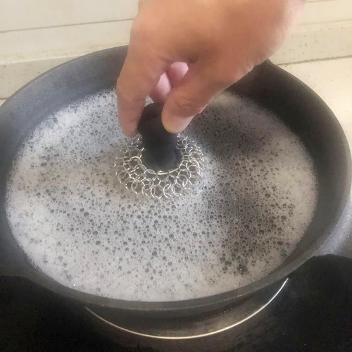 316 Upgraded Chainmail Scrubber with Silicone Handle Cast Iron Cleaner - Picture 2 of 12