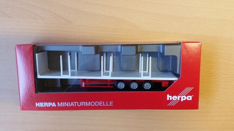 Herpa 076845 - 1/87 Lowliner flatbed trailer 3-axle, white - New