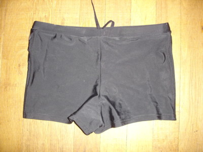 Boxer De Bain Arena Homme Taille S – Noir, Gris Offert, Lavé Et En Très Bon état