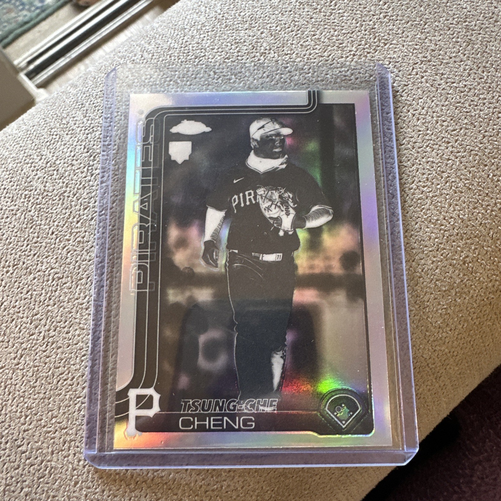 2025 Topps Chrome Update #USC74 Tsung-Che Cheng RC Negative Refractor SSP 🔥