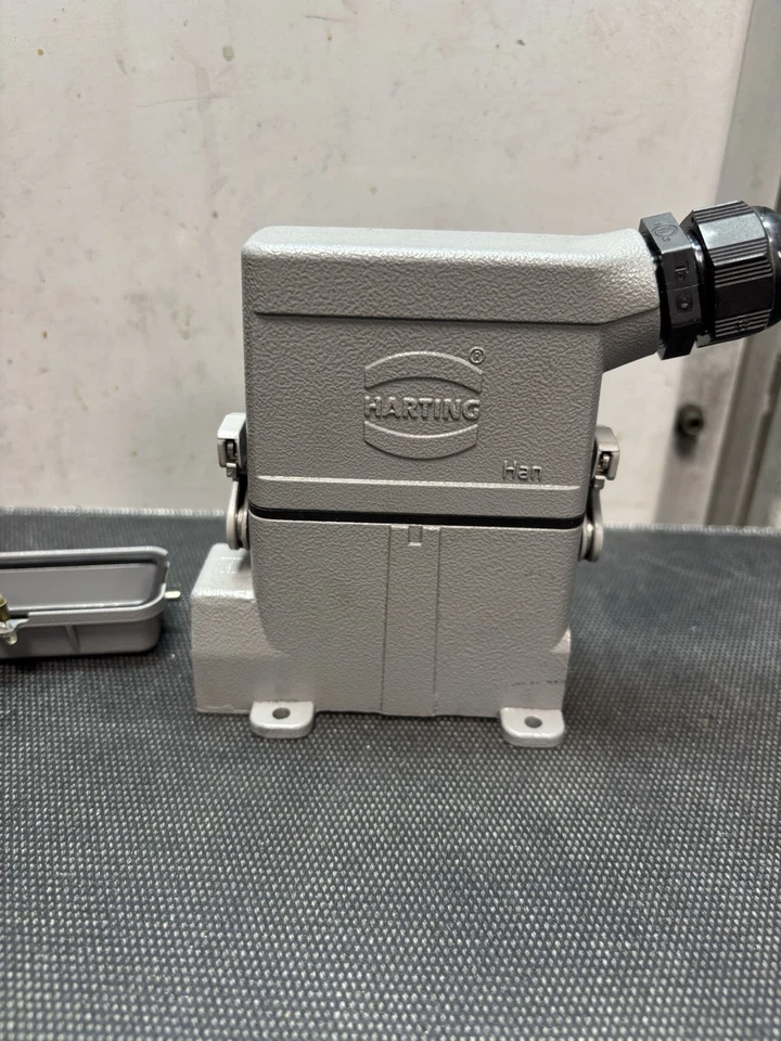 HARTING HAN M BASE 19370160272 Connector,With Cover/Hood ,HAN 16M-asg2-QB-M32 - Image 2 of 4