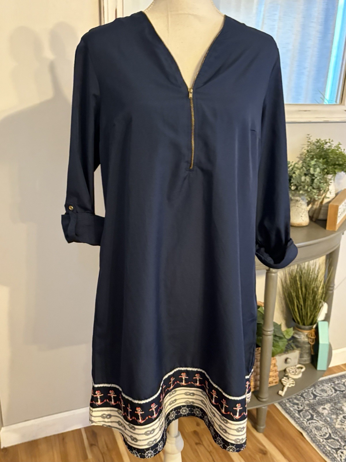 Live 4 TRUTH Size L Dress