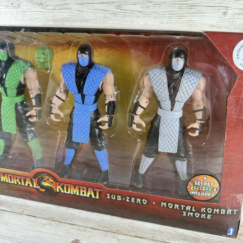Paquete de 4 figuras clásicas de Mortal Kombat Toys R Us exclusivas nuevas* en caja* Foto 3 de 4