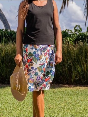 Ripskirt  Happy Florist  Size Large Floral Women's Skirt Sarong