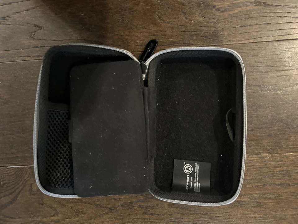 Nintendo 3DS Travel Carrying Case Storage Bag Silver Authentic OEM - Image 4 of 4