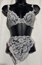 Cabernet Gray Lace Underwire Bra Set Women’s Size 32B & S  Bottom